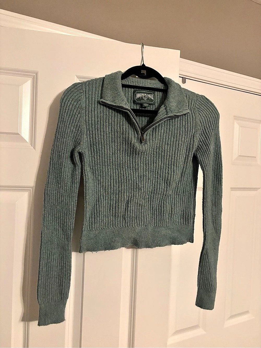 American eagle Green Quarter-Zip Sweater Like New